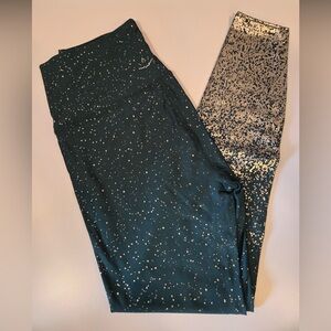 Beyond Yoga Leggings with Metallic Detailing - EUC Size XL